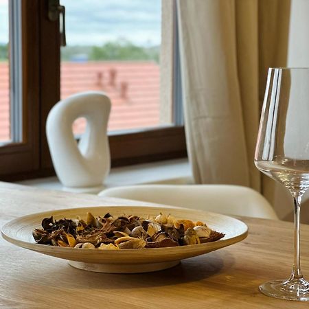 Studio Kralovice Apartment Прага Экстерьер фото